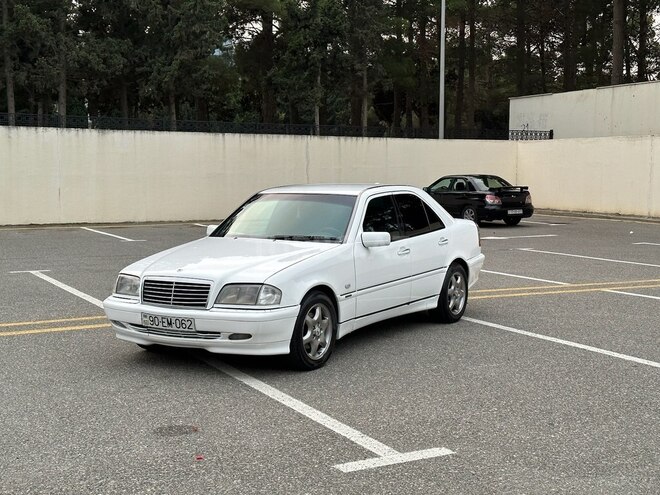 Mercedes C 240 1998, 252,000 km - 2.4 l - Bakı