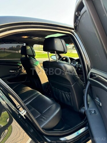 BMW 530 2009, 320,000 km - 3.0 л - Bakı