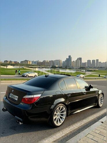 BMW 530 2009, 320,000 km - 3.0 л - Bakı