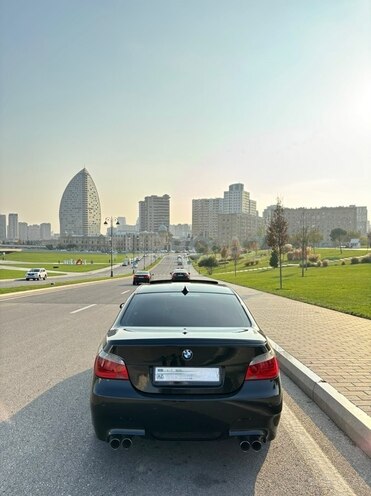 BMW 530 2009, 320,000 km - 3.0 л - Bakı