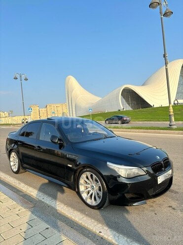 BMW 530 2009, 320,000 km - 3.0 л - Bakı
