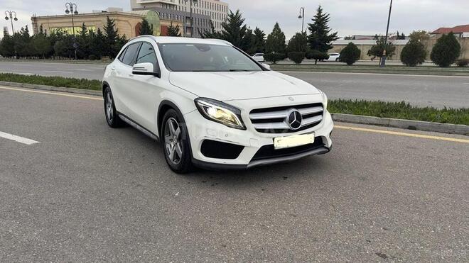 Mercedes GLA 200 2015, 150,000 km - 1.6 l - Bakı