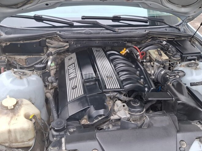 BMW 320 1997, 210,000 km - 2.0 л - Bakı