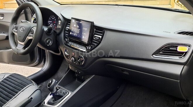 Hyundai Accent 2021, 65,000 km - 1.6 l - Bakı