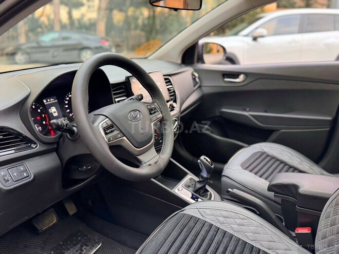 Hyundai Accent 2021, 65,000 km - 1.6 l - Bakı