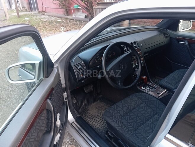 Mercedes C 180 1995, 215,648 km - 1.8 l - Qazax