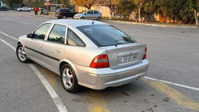 Opel Vectra 1998, 373,800 km - 2.0 l - Sumqayıt
