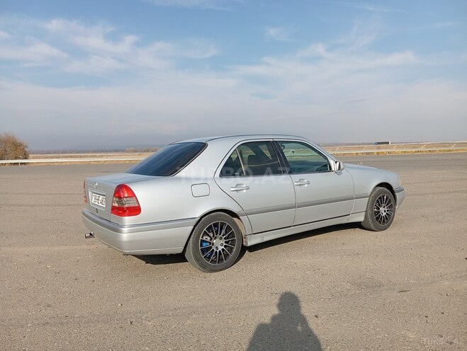 Mercedes C 180 1995, 215,648 km - 1.8 l - Qazax