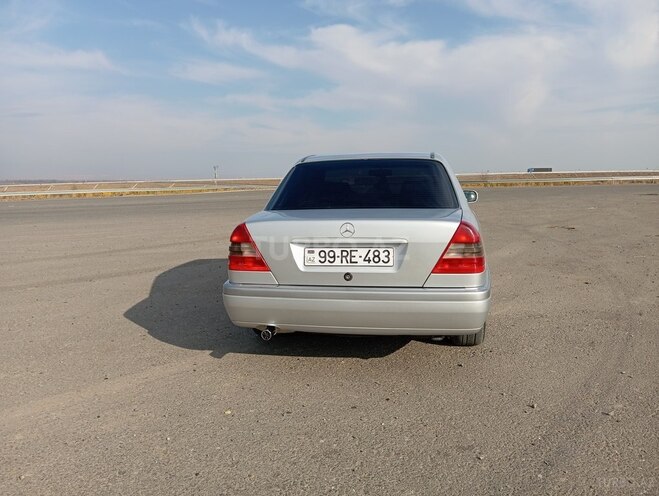 Mercedes C 180 1995, 215,648 km - 1.8 l - Qazax