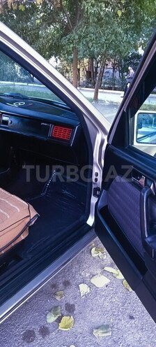 Mercedes 190 1991, 214,800 km - 2.0 l - Goranboy