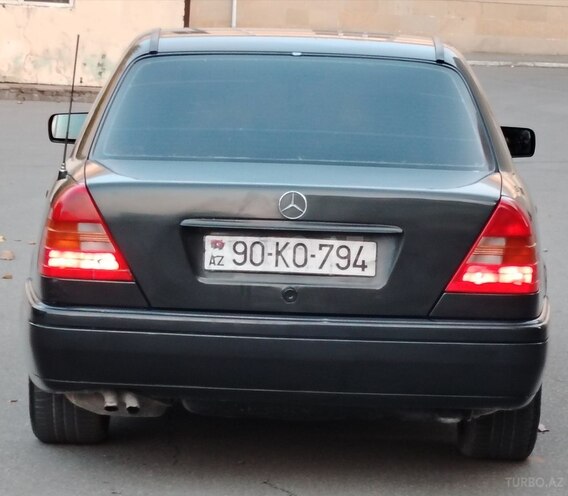 Mercedes C 200 1995, 245,000 km - 2.0 l - Bakı