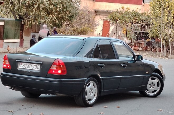 Mercedes C 200 1995, 245,000 km - 2.0 l - Bakı