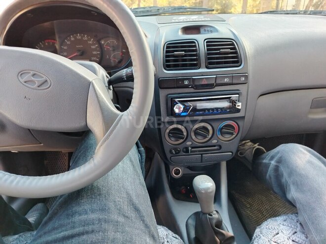 Hyundai Accent 2005, 400,000 km - 1.5 l - Şirvan
