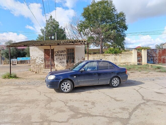 Hyundai Accent 2005, 400,000 km - 1.5 l - Şirvan