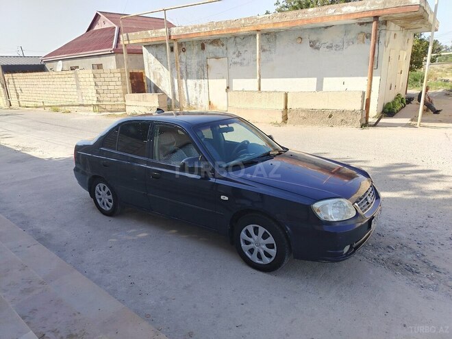 Hyundai Accent 2005, 400,000 km - 1.5 l - Şirvan