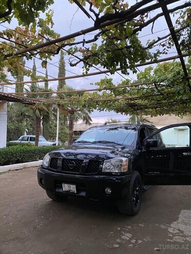 Nissan Armada 2004, 104,000 km - 5.6 l - Bakı