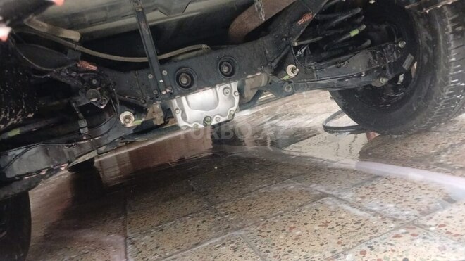 Nissan Armada 2004, 104,000 km - 5.6 l - Bakı