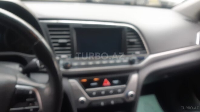 Hyundai Avante 2017, 235,000 km - 1.6 l - Bakı