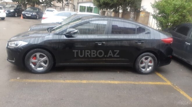 Hyundai Avante 2017, 235,000 km - 1.6 l - Bakı