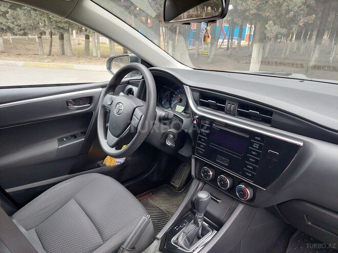 Toyota Corolla 2018, 70,900 km - 1.6 l - Bakı