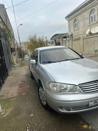 Nissan Sunny 2005, 370,000 km - 1.3 l - Bakı