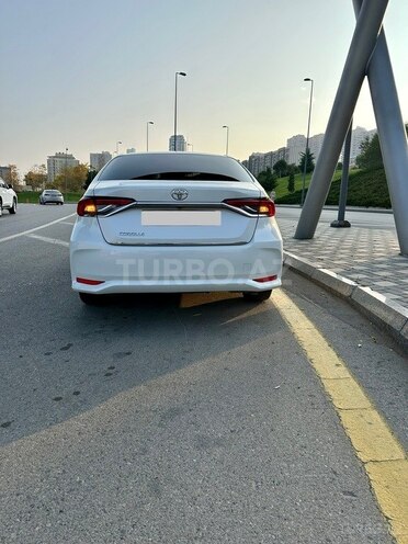 Toyota Corolla 2021, 88,000 km - 1.6 l - Bakı