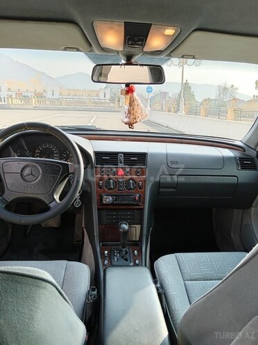 Mercedes C 200 1997, 514,000 km - 2.0 l - Qəbələ