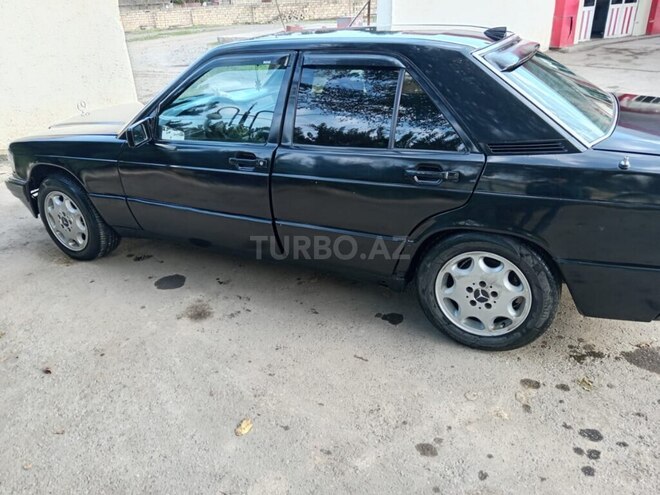 Mercedes 190 1990, 300,000 km - 1.8 л - Biləsuvar