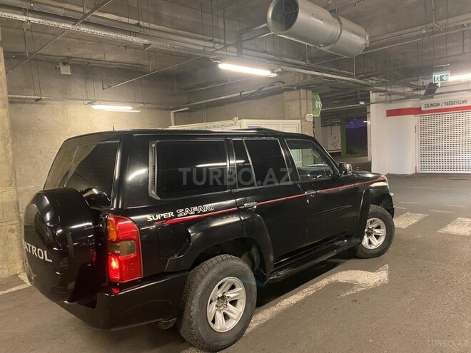 Nissan Patrol 2008, 198,000 km - 4.8 l - Bakı