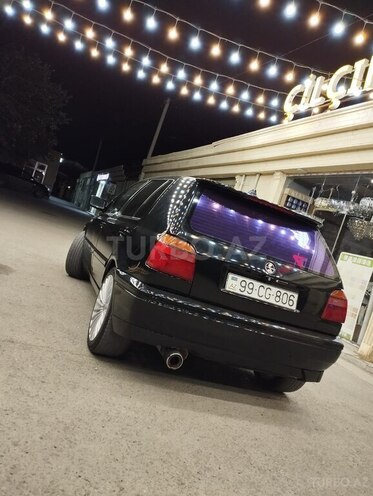 Volkswagen Golf 1997, 18,000 km - 1.8 l - Şirvan