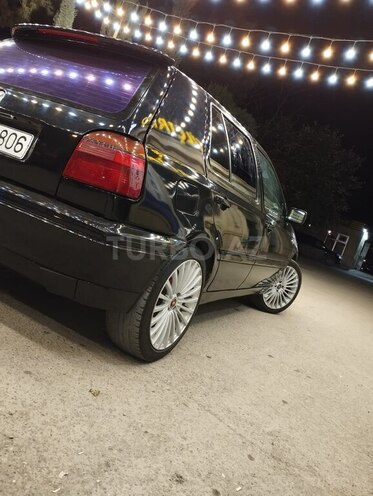 Volkswagen Golf 1997, 18,000 km - 1.8 l - Şirvan