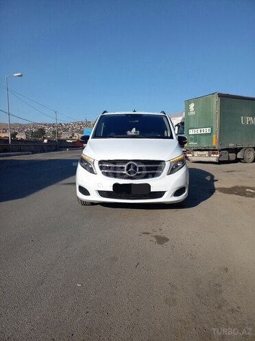 Mercedes V 220 2014, 587,700 km - 2.2 l - Bakı