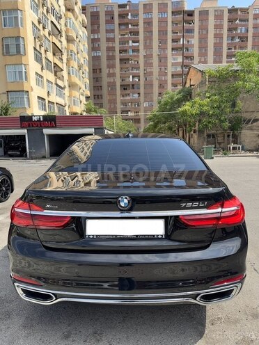 BMW 750 2018, 122,000 km - 4.4 l - Bakı