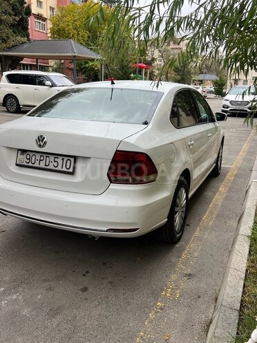 Volkswagen Polo 2018, 175,000 km - 1.6 l - Bakı