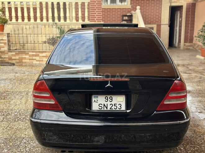 Mercedes C 240 2003, 255,000 km - 2.4 l - Bakı