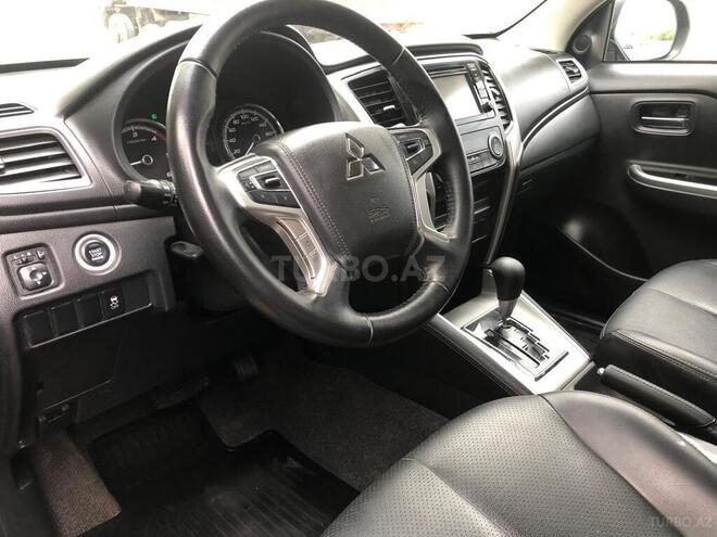 Mitsubishi L200 2023, 78,000 km - 2.4 l - Bakı