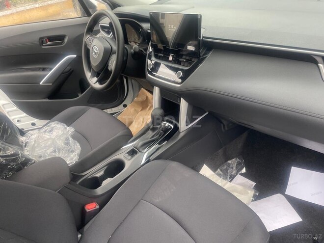 Toyota Corolla Cross 2024, 0 km - 2.0 л - Bakı