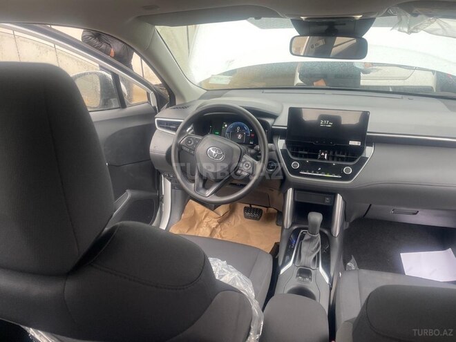 Toyota Corolla Cross 2024, 0 km - 2.0 л - Bakı