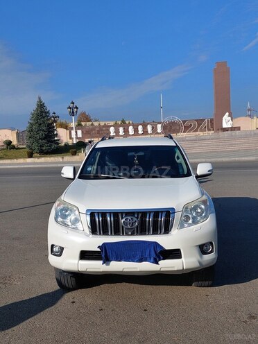 Toyota Land Cruiser Prado 2012, 175,000 km - 2.7 l - Göygöl