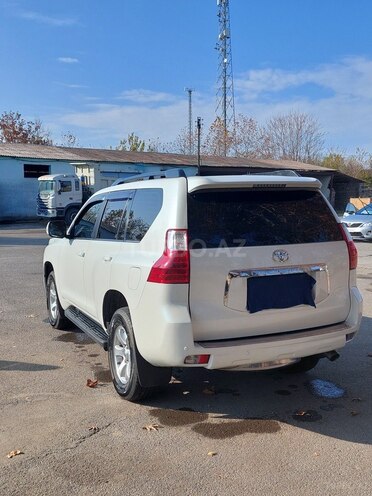 Toyota Land Cruiser Prado 2012, 175,000 km - 2.7 l - Göygöl