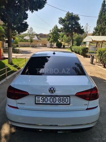 Volkswagen Passat 2017, 140,000 km - 2.0 l - Gəncə