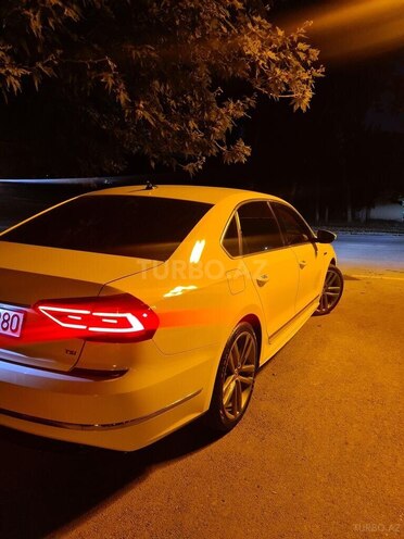Volkswagen Passat 2017, 140,000 km - 2.0 l - Gəncə