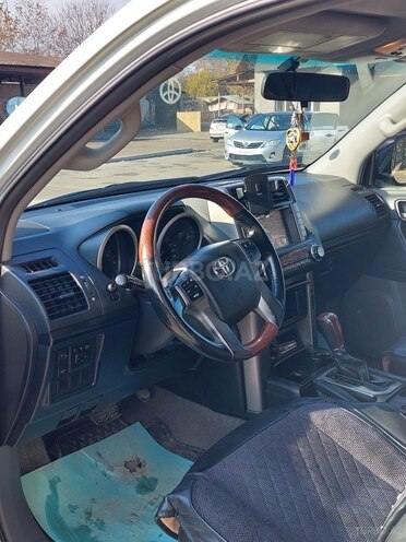 Toyota Land Cruiser Prado 2012, 175,000 km - 2.7 l - Göygöl
