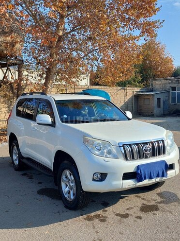 Toyota Land Cruiser Prado 2012, 175,000 km - 2.7 l - Göygöl