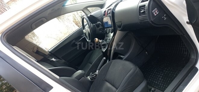 Toyota Auris 2010, 198,457 km - 1.4 l - Sumqayıt
