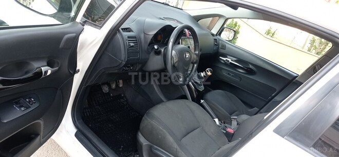 Toyota Auris 2010, 198,457 km - 1.4 l - Sumqayıt