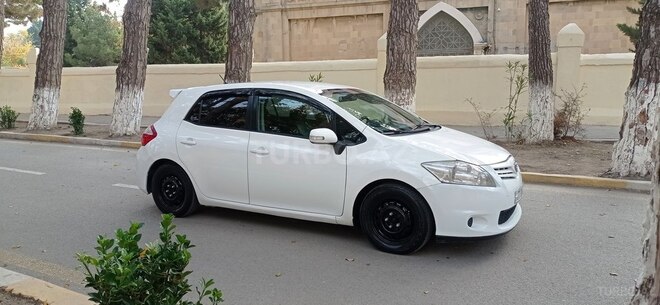 Toyota Auris 2010, 198,457 km - 1.4 l - Sumqayıt