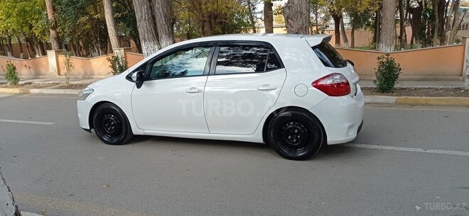 Toyota Auris 2010, 198,457 km - 1.4 l - Sumqayıt