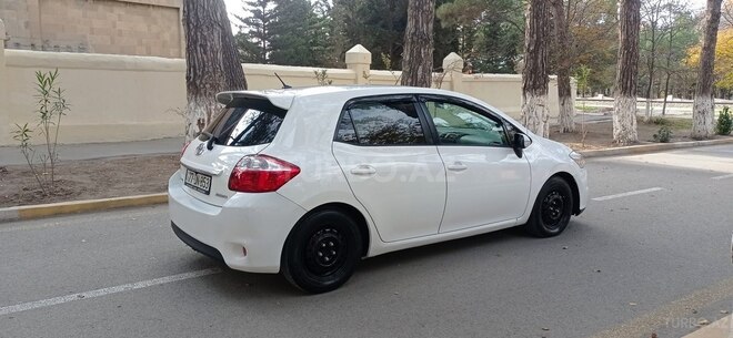 Toyota Auris 2010, 198,457 km - 1.4 l - Sumqayıt