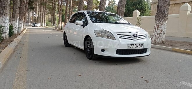 Toyota Auris 2010, 198,457 km - 1.4 l - Sumqayıt